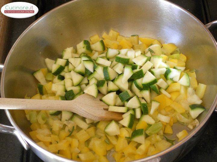 Sugo vegetariano con Peperoni, Porri e Zucchine preparazione 7